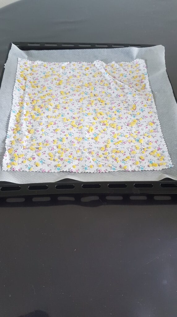 tissu sur le papier cuisson