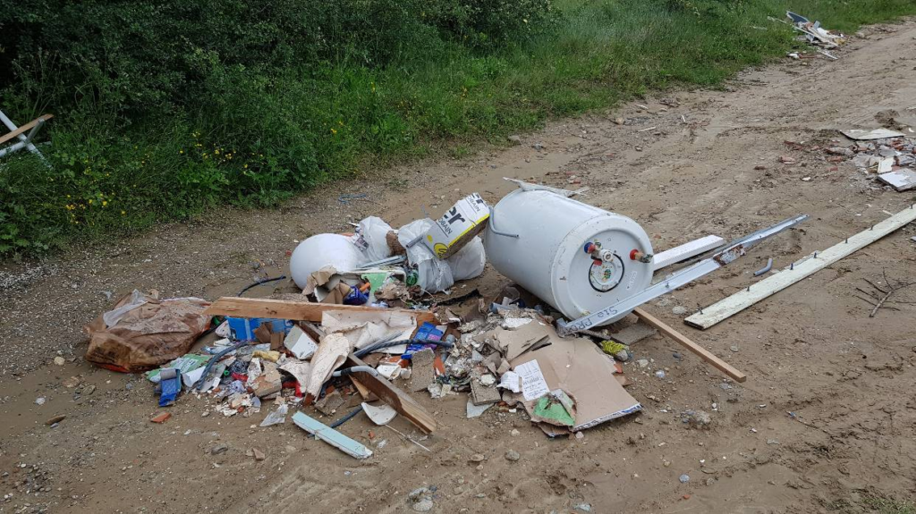 décharge sauvage aude