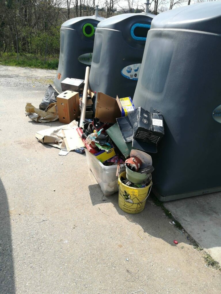 Décharge sauvage 26